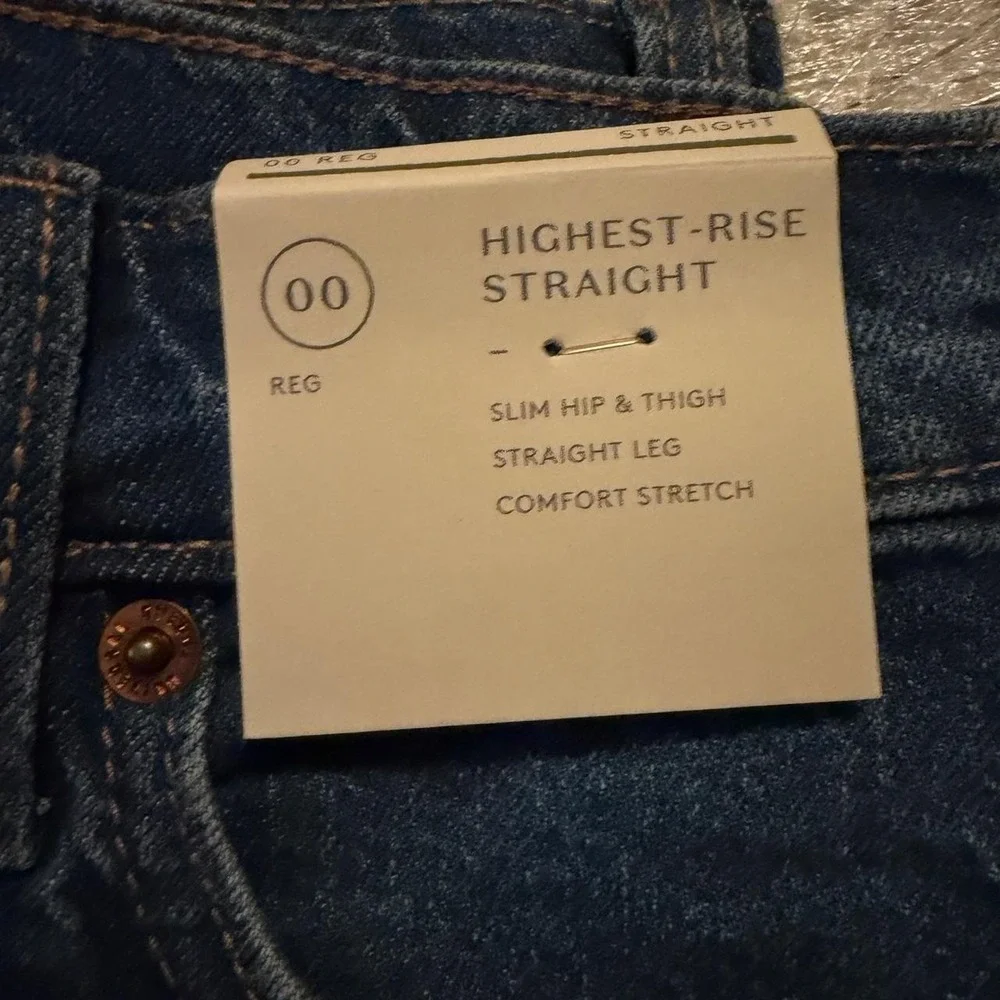 Universal Thread Highest Rise Straight Jeans NWT Size 00